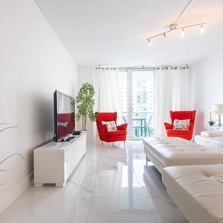 Ocean Reserve Sunny Isles Beach Exterior photo