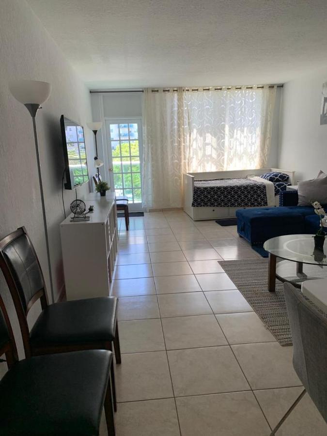 Ocean Reserve Sunny Isles Beach Exterior photo