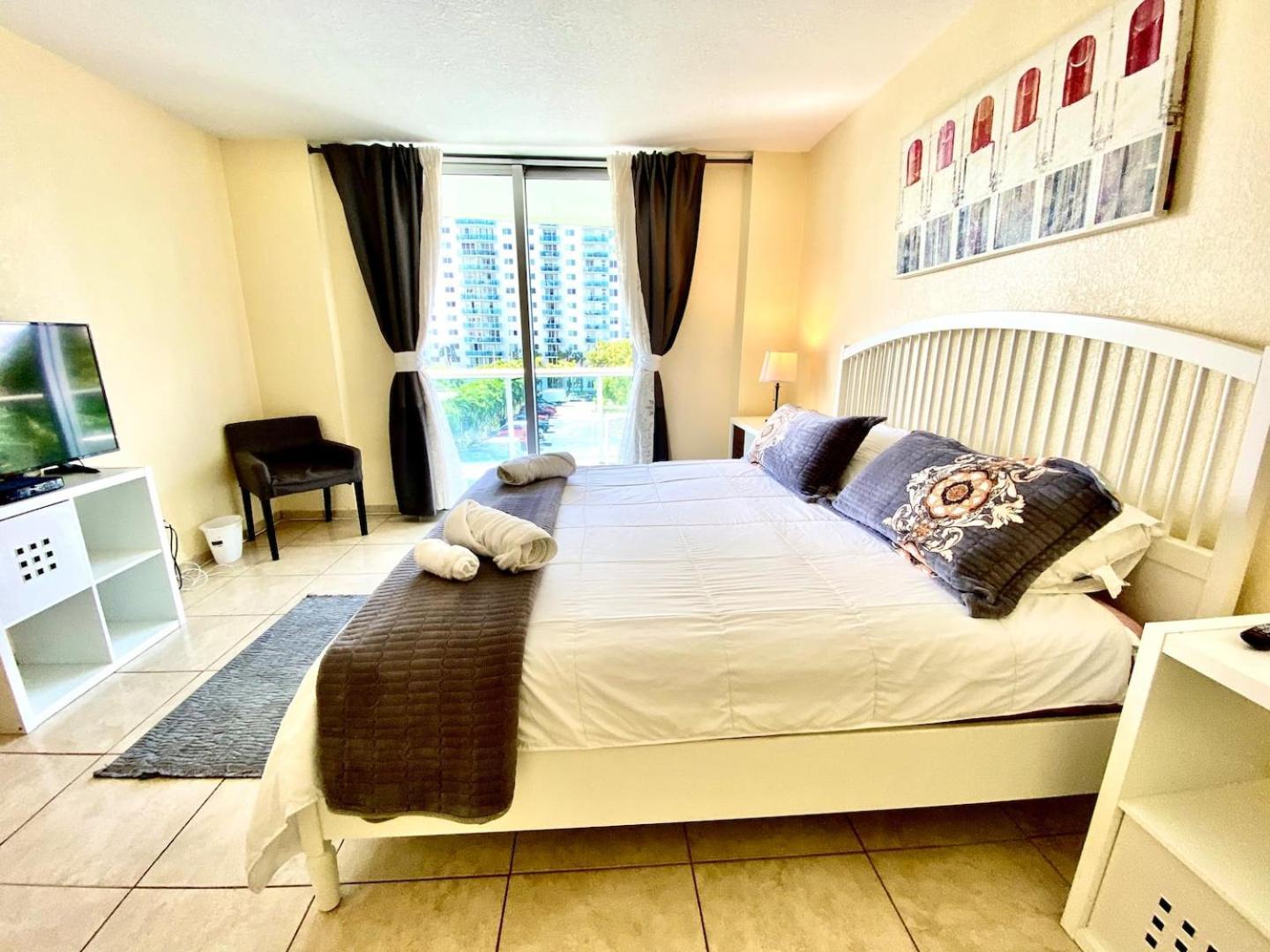 Ocean Reserve Sunny Isles Beach Exterior photo