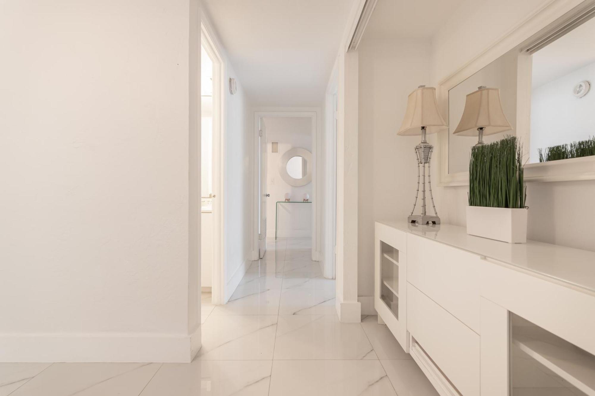 Ocean Reserve Sunny Isles Beach Exterior photo